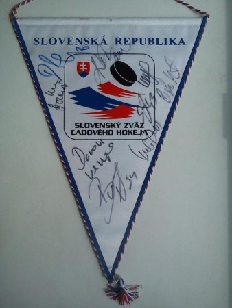 SLOVENSKO -37-